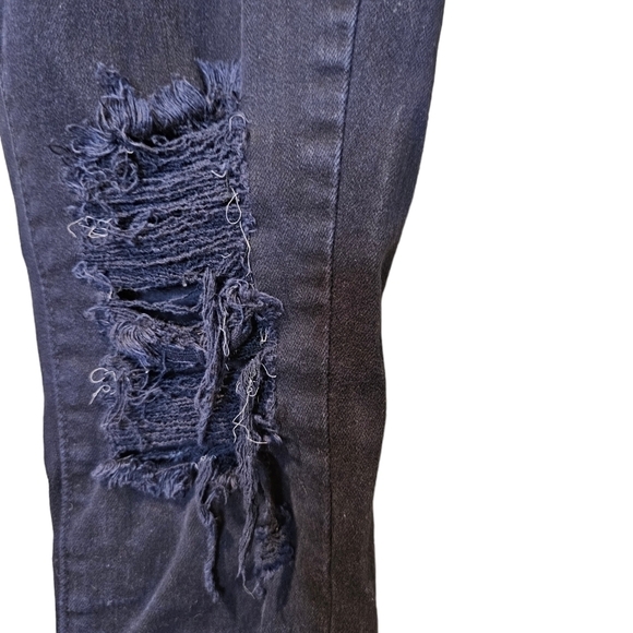 Levis 711 black distressed skinny jean size 30 - Picture 3 of 4